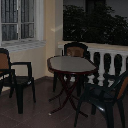 Festina Lente Hotel Kobuleti Ngoại thất bức ảnh