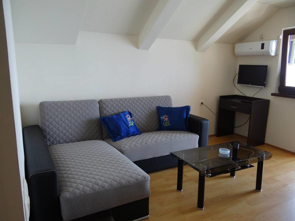 Festina Lente Hotel Kobuleti Ngoại thất bức ảnh
