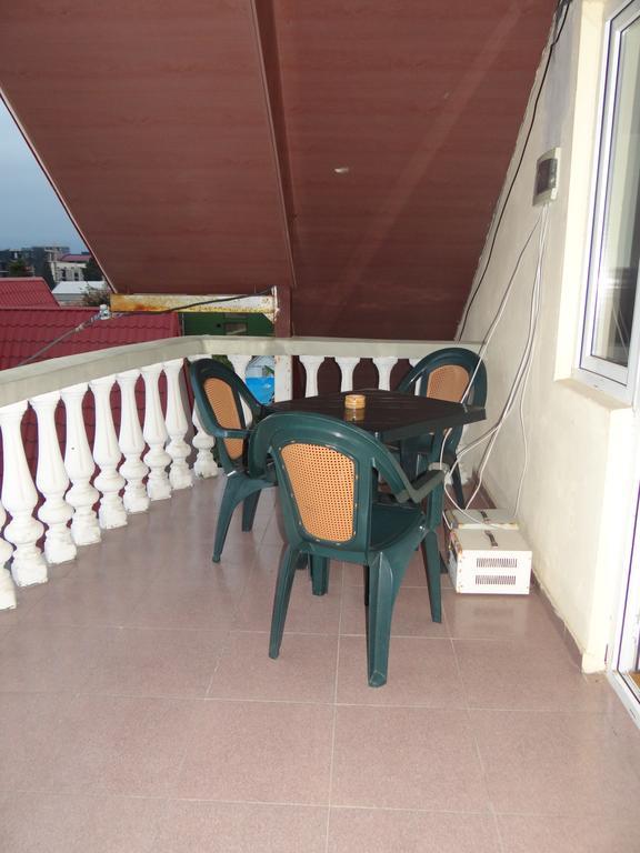 Festina Lente Hotel Kobuleti Ngoại thất bức ảnh