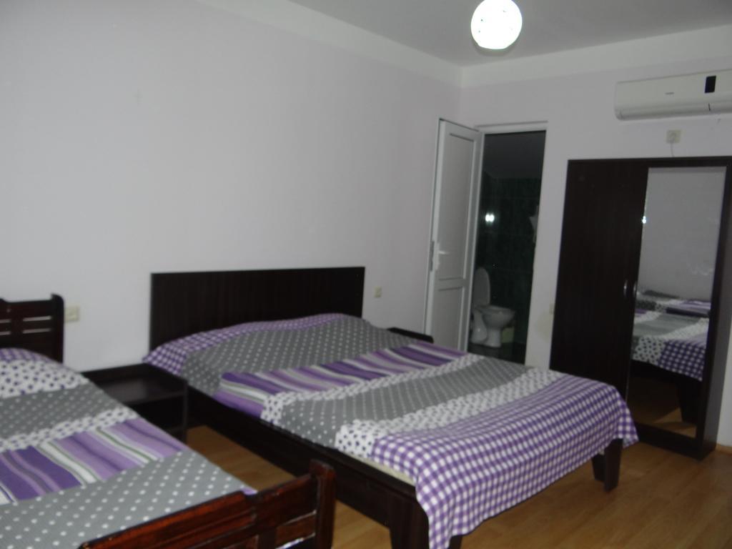 Festina Lente Hotel Kobuleti Ngoại thất bức ảnh