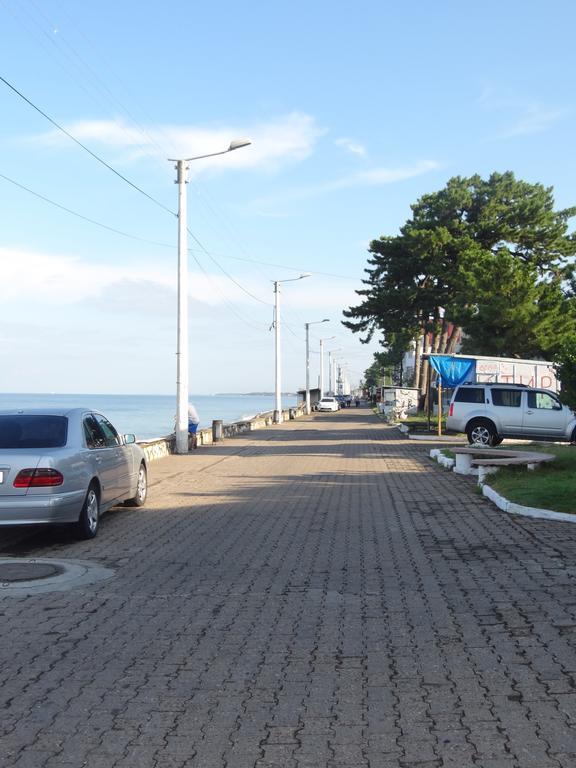 Festina Lente Hotel Kobuleti Ngoại thất bức ảnh