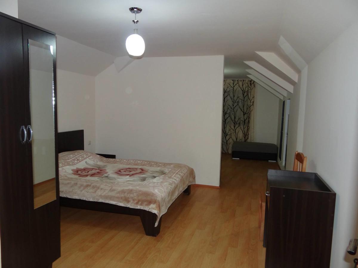 Festina Lente Hotel Kobuleti Ngoại thất bức ảnh